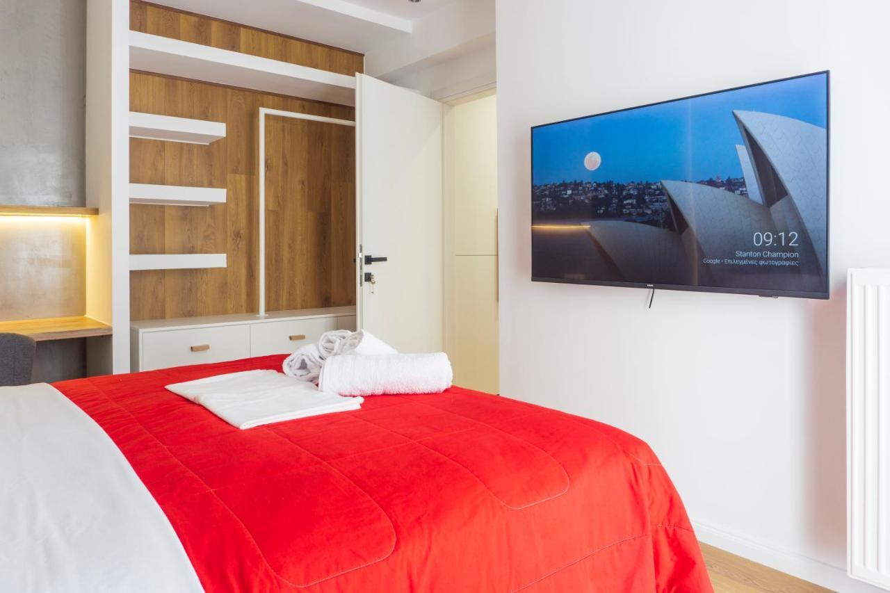 New Modern Style Home Next To The Train Station Thessaloniki Exterior foto