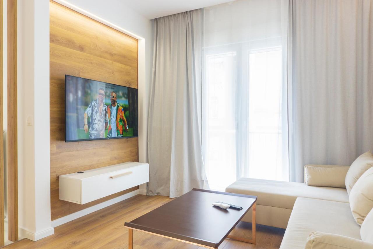 New Modern Style Home Next To The Train Station Thessaloniki Exterior foto