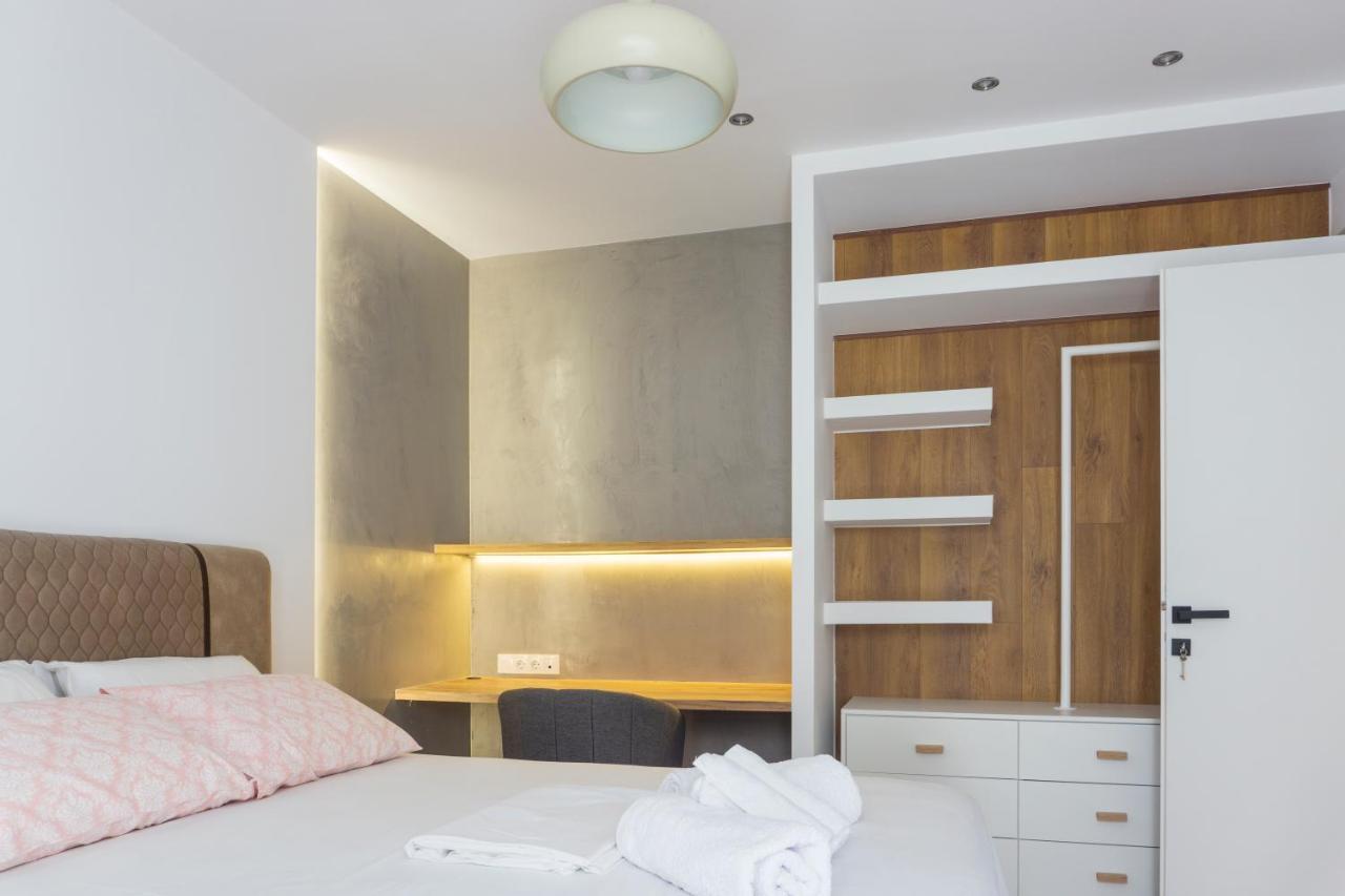 New Modern Style Home Next To The Train Station Thessaloniki Exterior foto