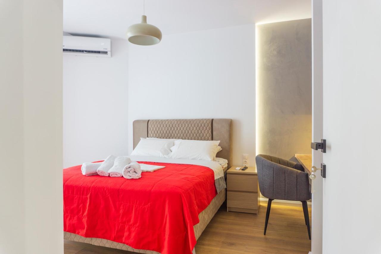 New Modern Style Home Next To The Train Station Thessaloniki Exterior foto