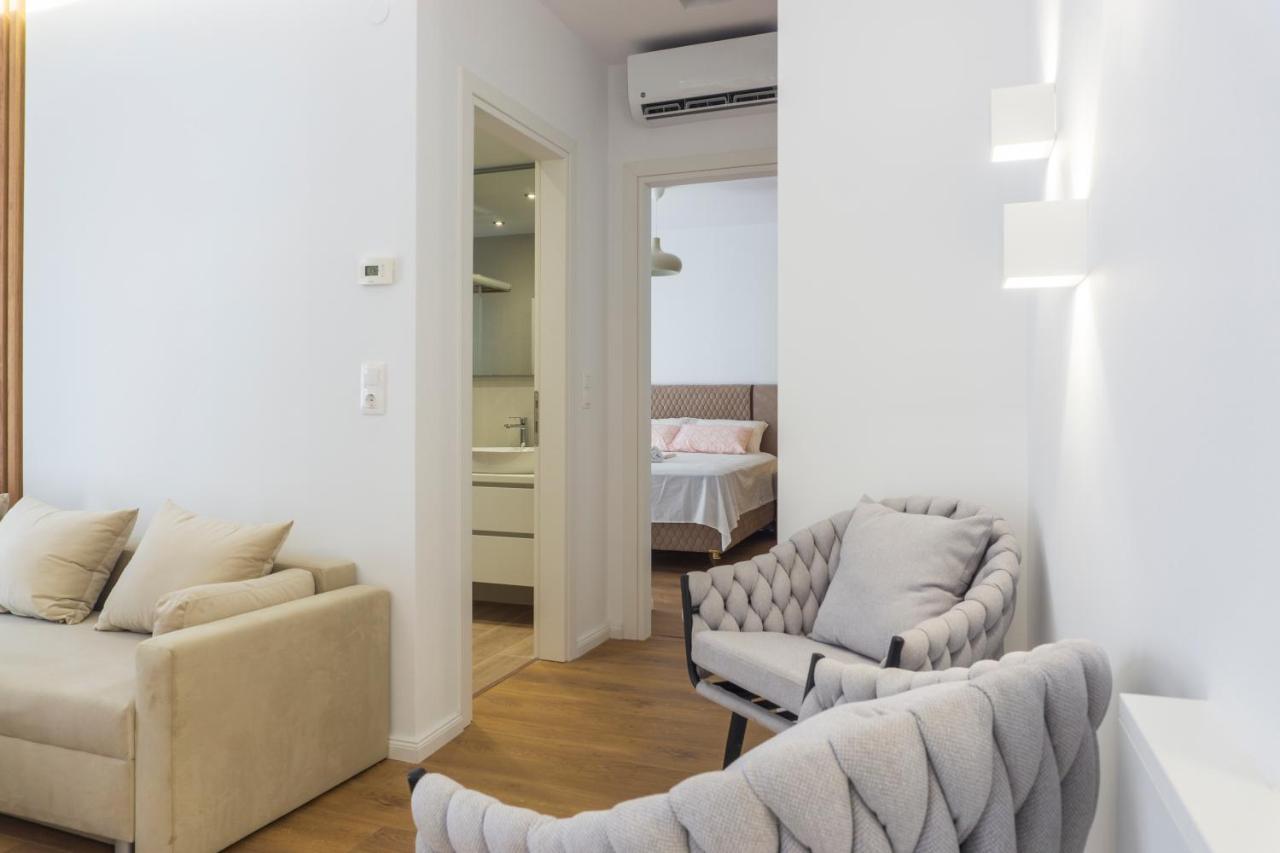 New Modern Style Home Next To The Train Station Thessaloniki Exterior foto